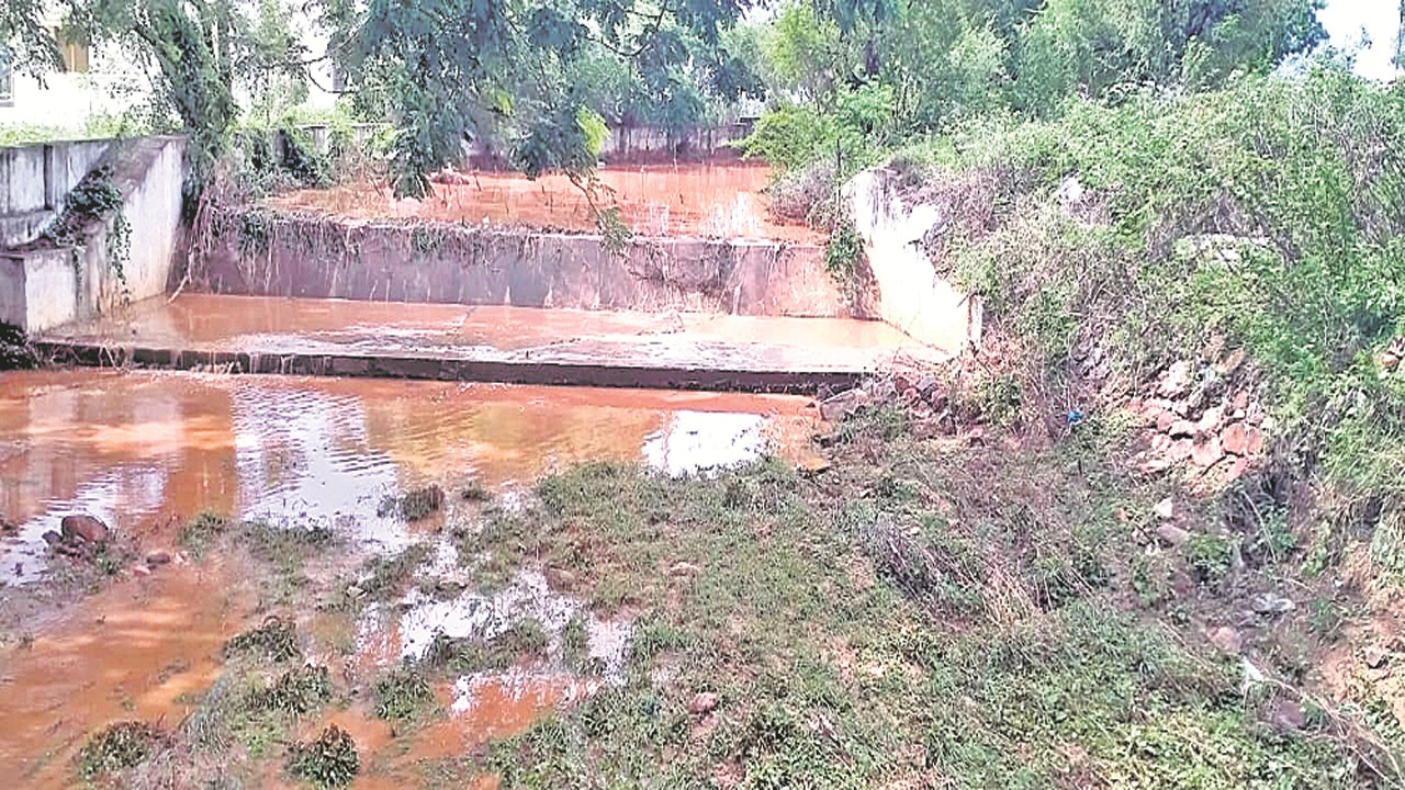 rain బత్తలపల్లిలో భారీ వర్షం