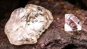 Diamond in Kurnool District: కూలీ పంట పండింది.. విలువైన వజ్రం దొరికింది.. ధర ఎంతో తెలుసా..