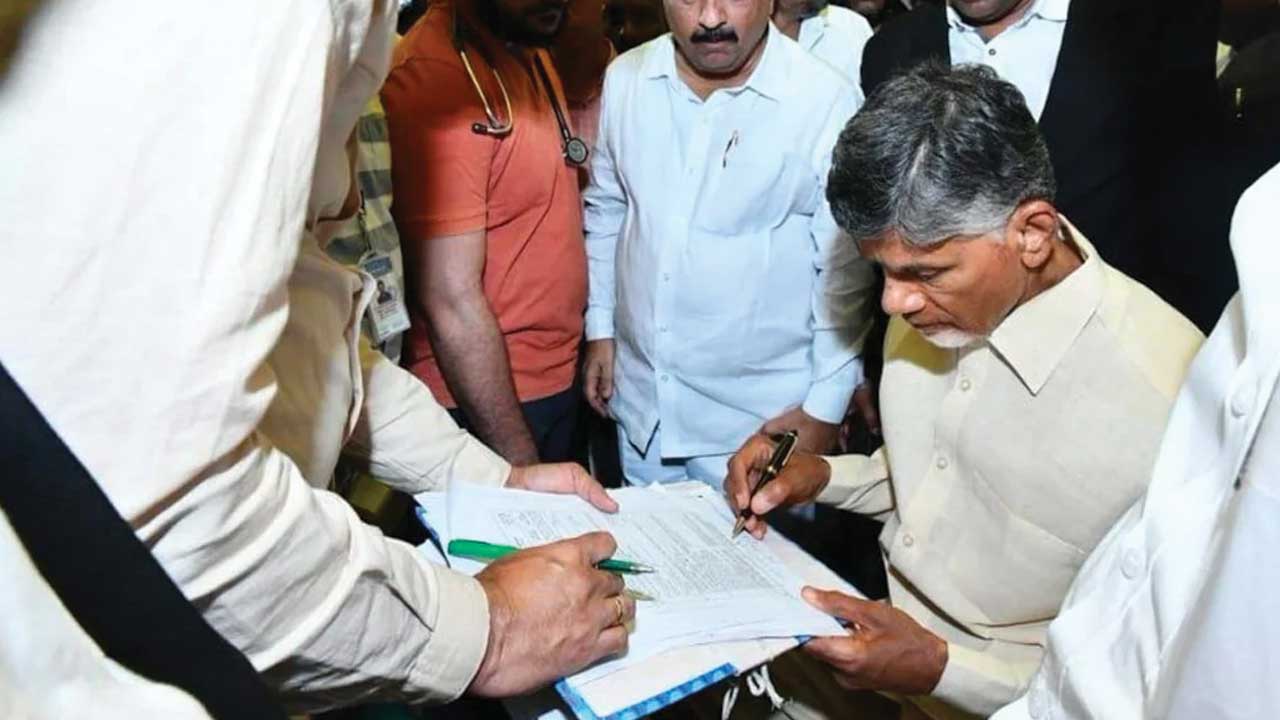 రేపే ‘తొలి సంతకాలు’