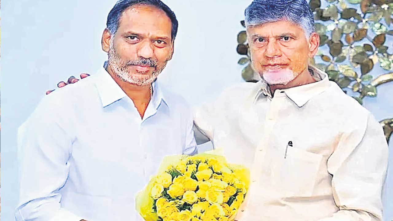 కష్టాలు పడి.. కసిగా ఎగసి!