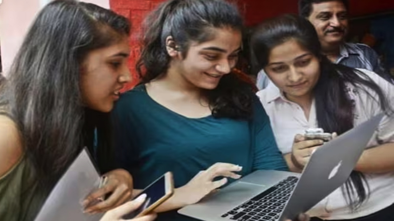 JEE Advanced Results: JEE అడ్వాన్స్‌డ్ 2024 రిజల్ట్స్ విడుదల.. వీరే టాప్ 10 ర్యాంకర్లు