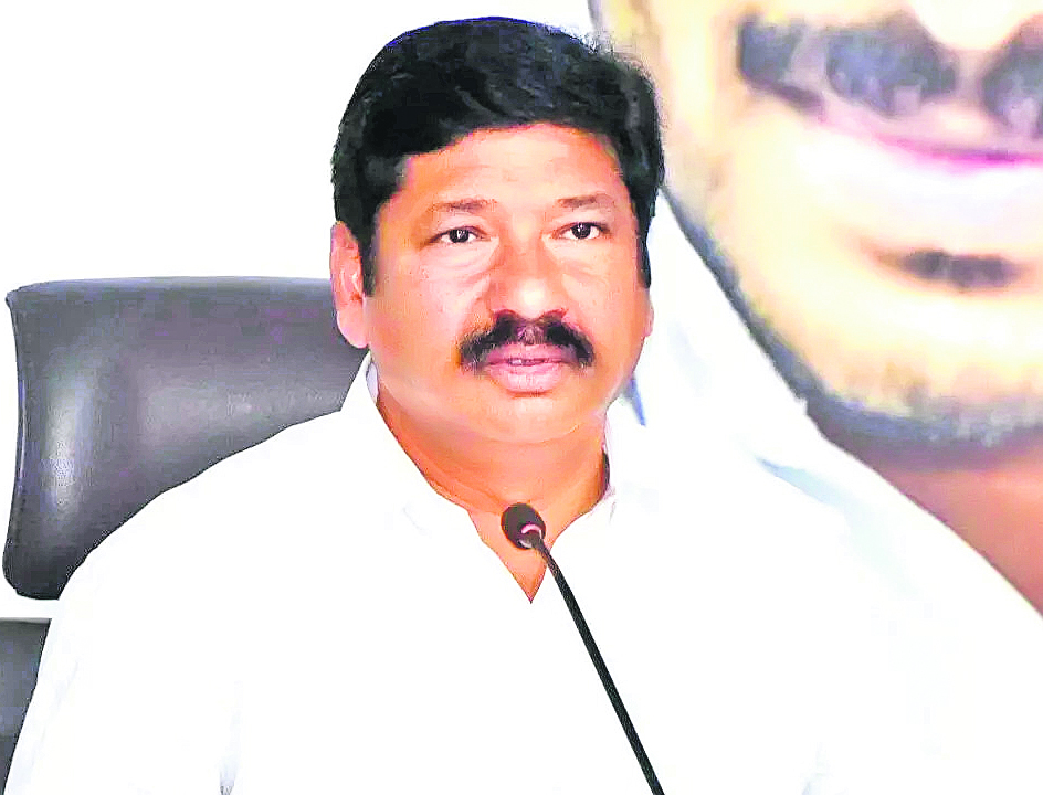 Jogi Ramesh : అగ్రి గోల్డ్‌ భూములతో దందా! | Former YCP Minister Jogi ...