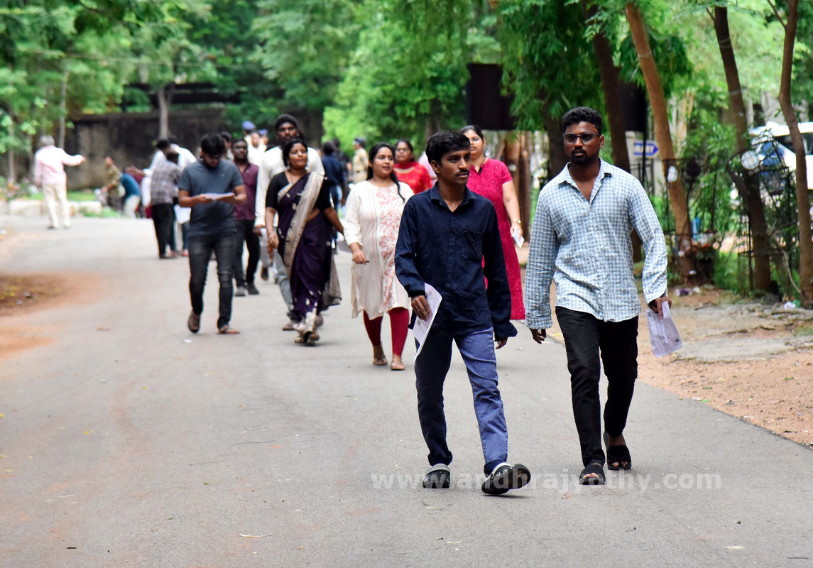 ప్రశాంతంగా సివిల్స్‌ ప్రిలిమినరీ పరీక్ష