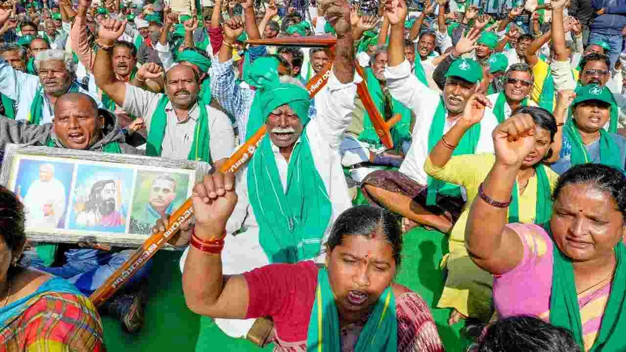 Amaravati Farmers: అమరావతి జోలికొస్తే ఊరుకోం.. జగన్‌కు రైతుల స్ట్రాంగ్ వార్నింగ్..