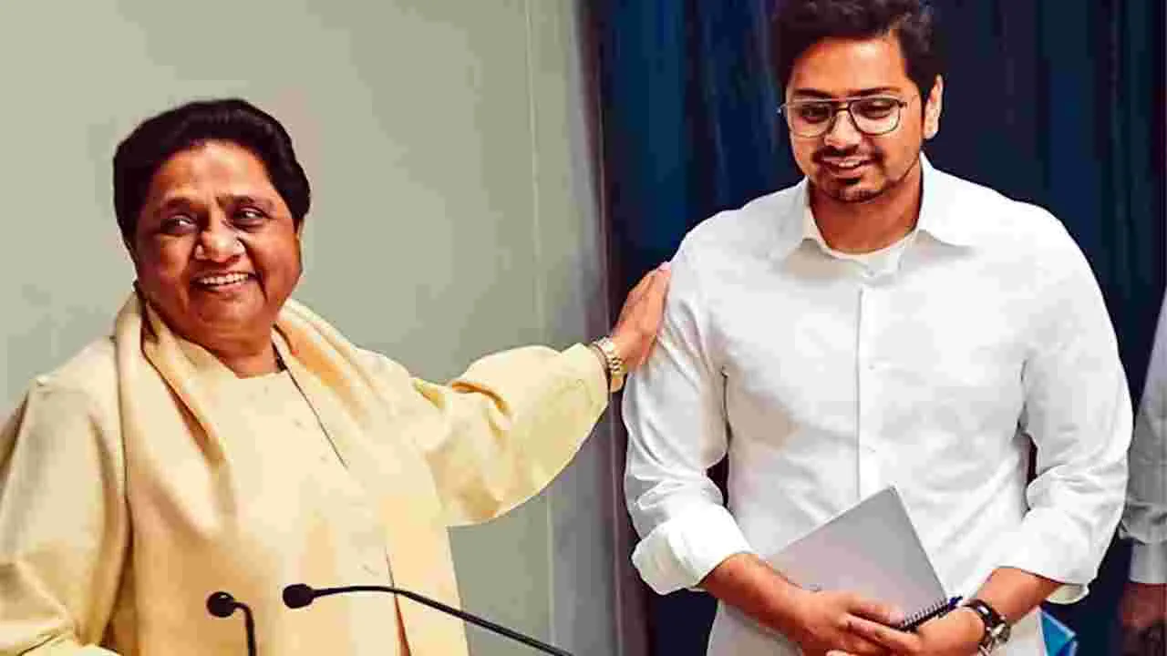 BSP : మేనల్లుడే వారసుడు: మాయావతి