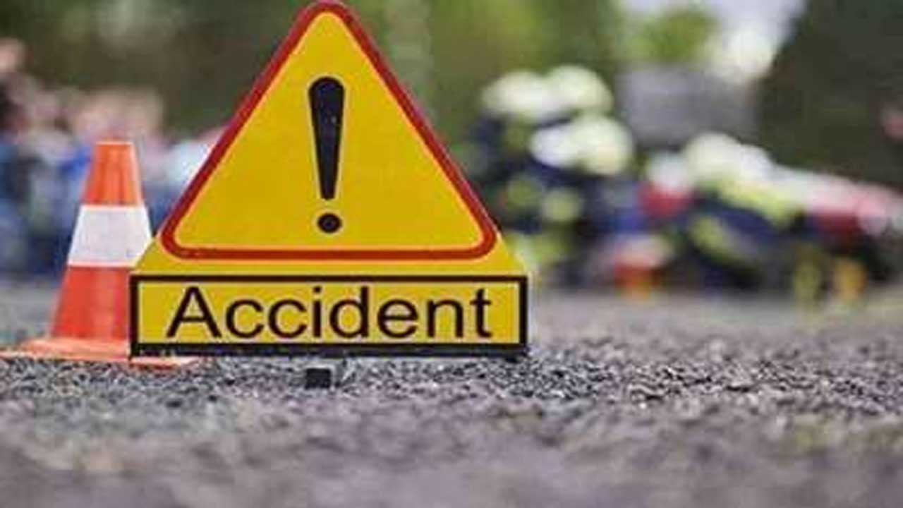 Road Accident: పల్నాడు జిల్లాలో రోడ్డు ప్రమాదం..