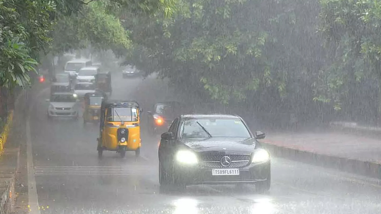 Rains: ఎల్లుండి నుంచి భారీ వర్షాలు