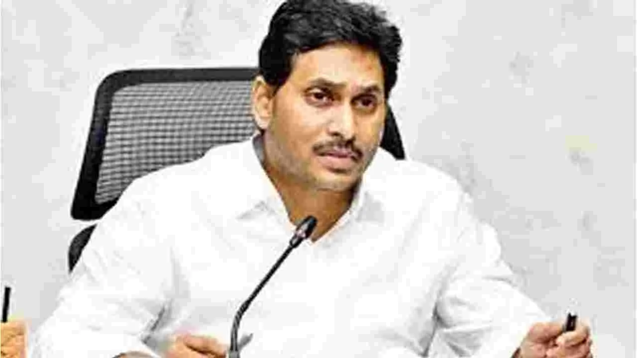 YS Jagan: మరికాసేపట్లో పిన్నెల్లితో జగన్ ములాఖత్.. 