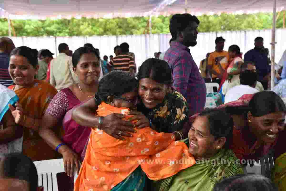 చర్లపల్లి జైలులో కోలాహలం