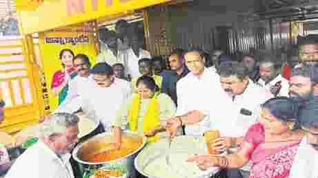 ANNA CANTEEN: నిరుపేదల పాలిట వరం... అన్న క్యాంటీన 