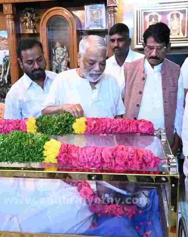 డీఎస్‌ అస్తమయం  
