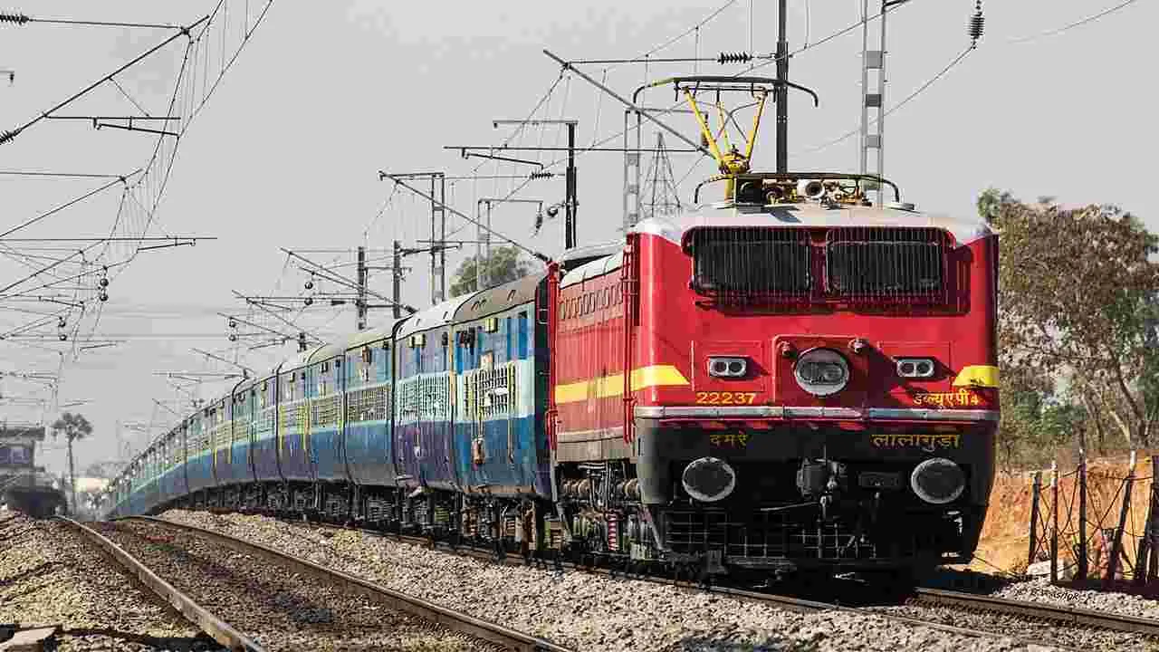 Danapur Express: ‘దానాపూర్‌’ రైలు ప్రయాణికులకు శుభవార్త.. అదేంటంటే..