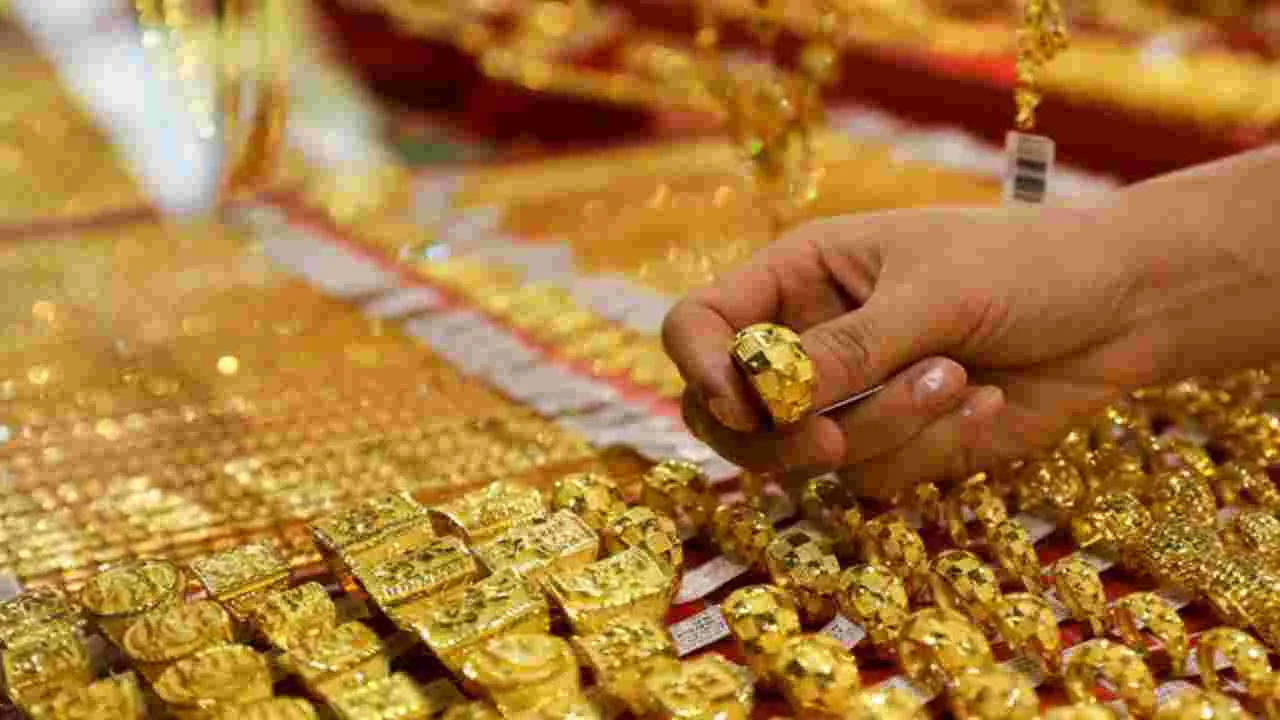 Gold and Silver Rate Today: రూ.4 వేలకుపైగా పెరిగిన వెండి.. గోల్డ్ ఎంత పెరిగిందంటే..