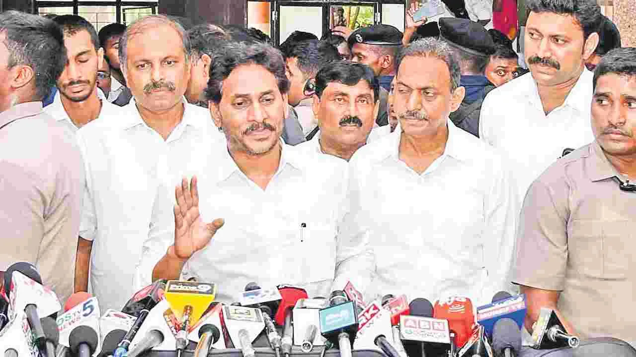 Jagan : చంద్రబాబూ..  హెచ్చరిస్తున్నా!