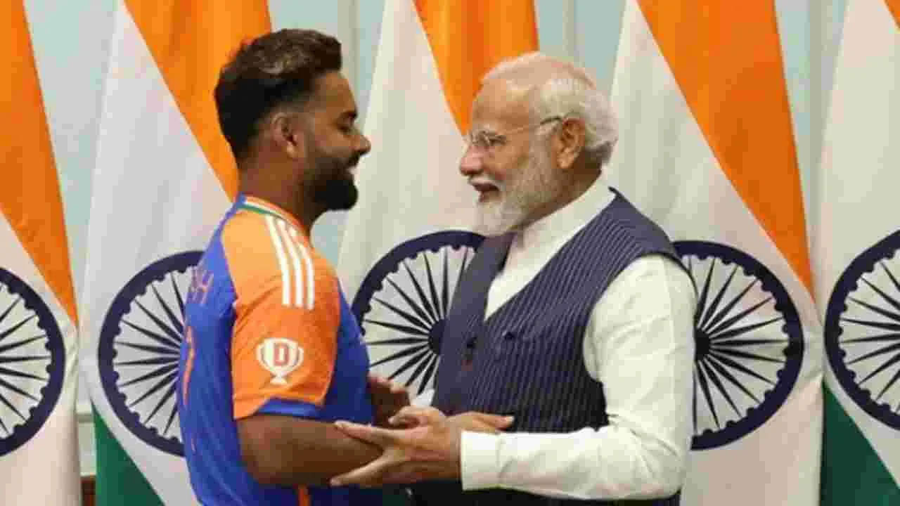 Rishabh Pant: ఆ ఫోన్ కాల్ ఎంతో భరోసా నింపింది.. ప్రధాని మోదీ ముందు రిషభ్ పంత్ ఎమోషనల్!