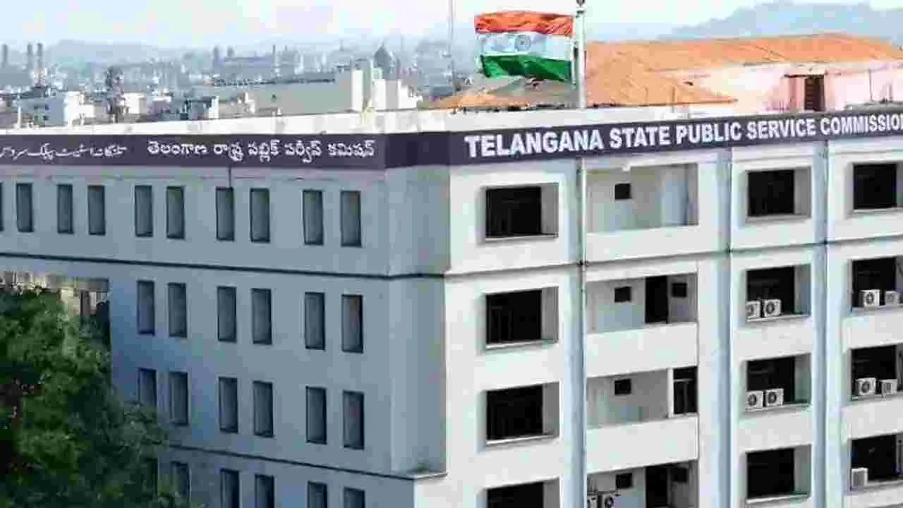 TS News: టీఎస్పీఎస్సీ ఆఫీస్ ముట్టడికి ఏబీవీపీ యత్నం.. ఉద్రిక్తం