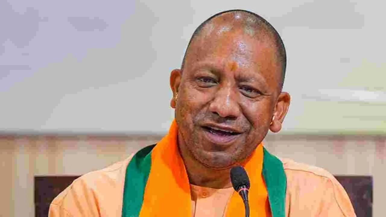 Yogi Adityanath:  రాహుల్‌కు ఇప్పటికీ పరిపక్వత రాలేదు: యోగి