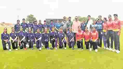 WOMENS CRICIKET: మహిళా క్రికెట్‌ పోటీల్లో పలుజట్ల విజయం