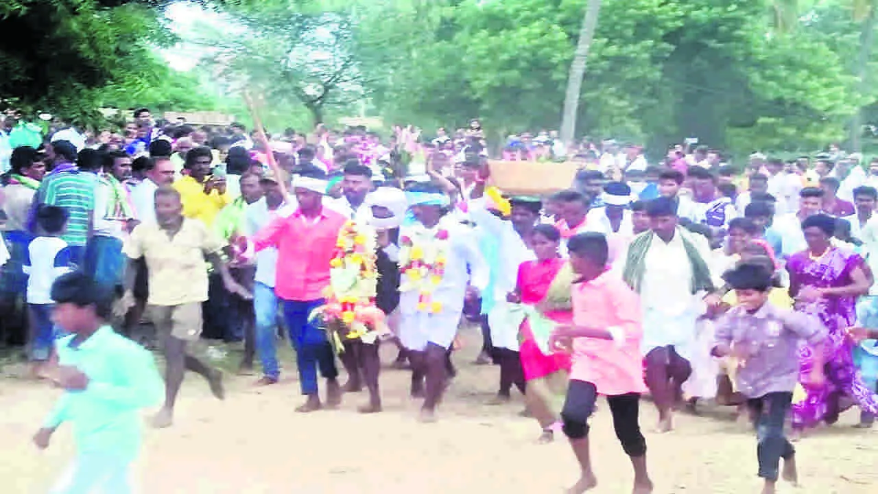 GOD  : వైభవంగా లక్ష్మీనరసింహస్వామి జాతర 