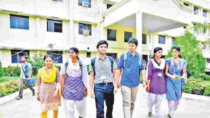 Engineering Colleges : ఇప్పుడూ అన్యాయమేనా?