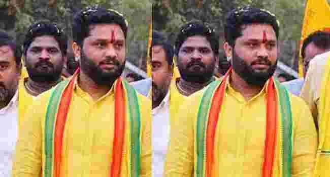 MLA Maddipati Venkata Raju: పంట పొలాలను పరిశీలించిన వెంకట రాజు