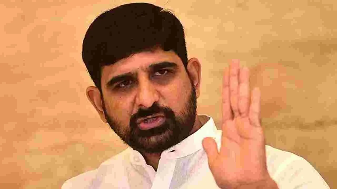 TG News: గాడిదకు కౌశిక్ రెడ్డి ఫోటో.. వైరల్