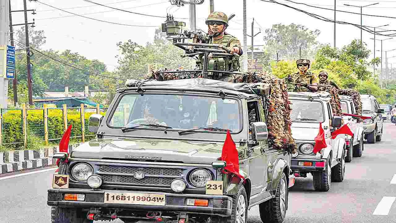 Jammu : ఉగ్రవేటకు పారా కమాండోలు