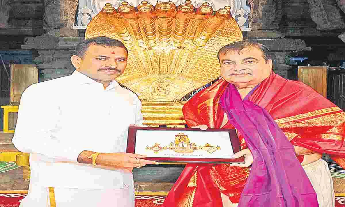 Tirumala : శ్రీవారి సేవలో  నితిన్‌ గడ్కరీ