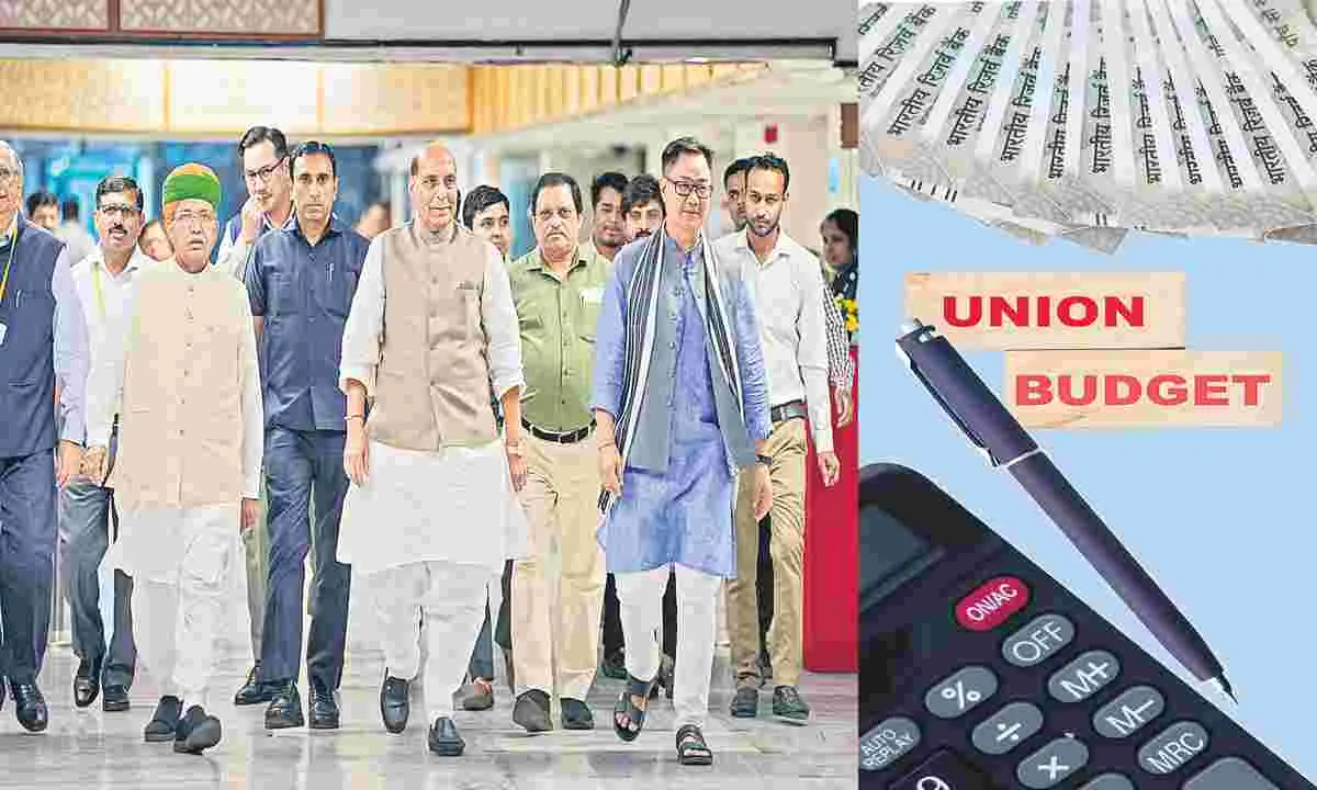 Union Budget : అభివృద్ధి.. జనాకర్షకం