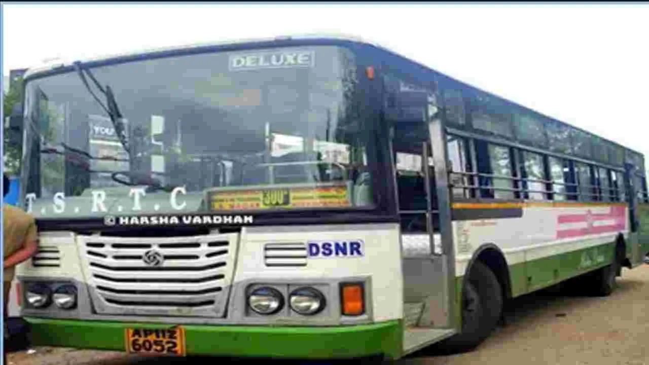 Metro Deluxe Buses: గ్రేటర్‌కు 300 మెట్రో డీలక్స్‌ బస్సులు..