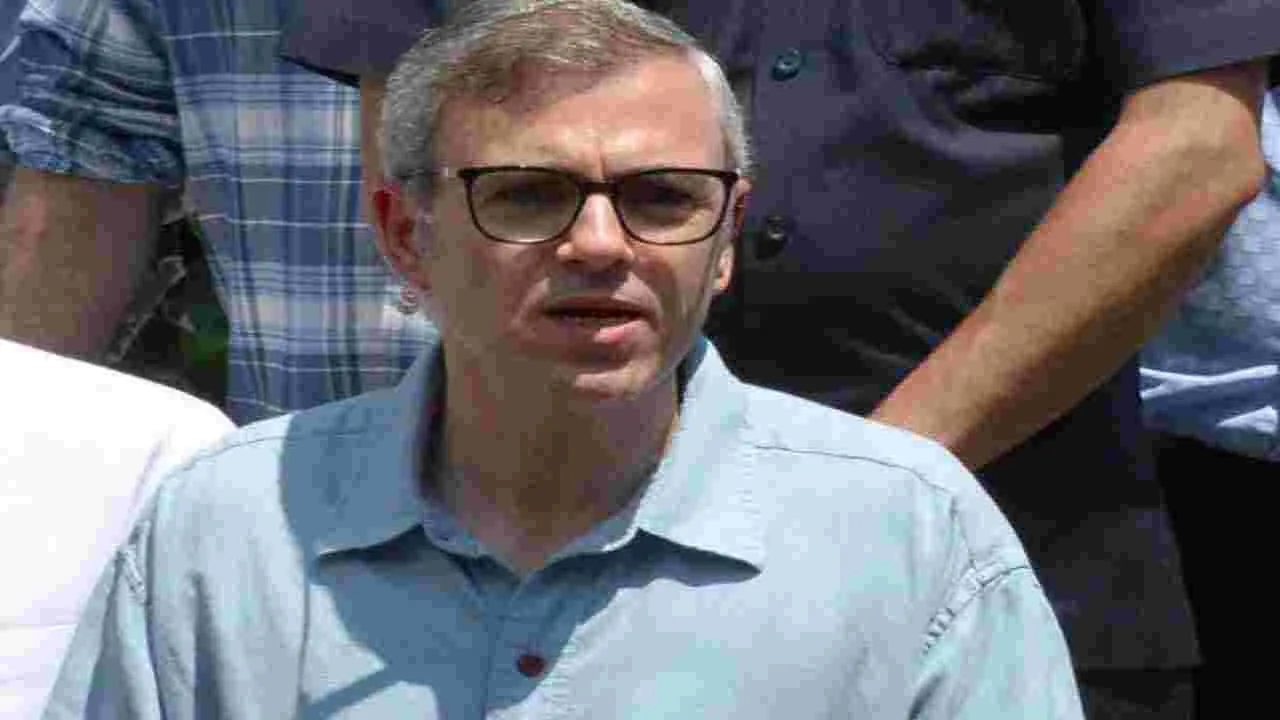 Omar Abdullah: విడాకుల పిటిషన్‌పై మాజీ సీఎం భార్యకు నోటీసు