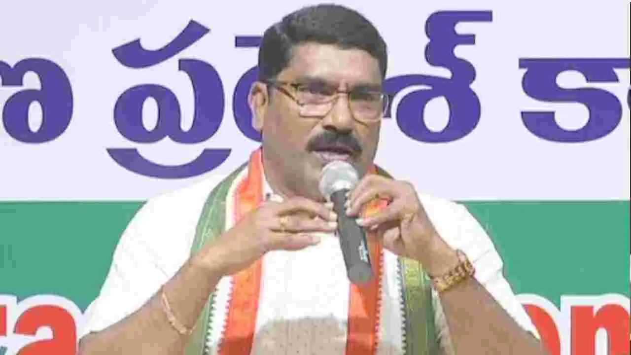 Congress: విపత్తులో  బీఆర్ఎస్ నేతలు రాజకీయాలు చేయొద్దు.. కాంగ్రెస్ నేత స్ట్రాంగ్ వార్నింగ్