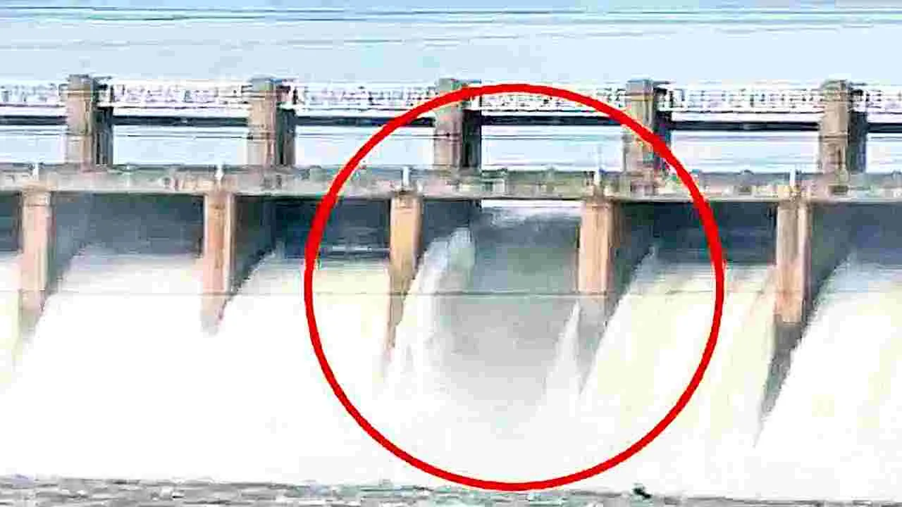 Tungabhadra Dam: తుంగభద్ర డ్యామ్‌ గేటు కొట్టుకుపోయింది