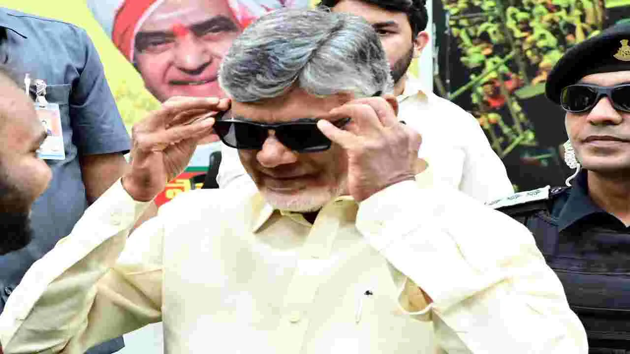 CM Chandrababu Naidu: మబ్బుల్ని ఛేదించే నాయకత్వం ఉండాలి