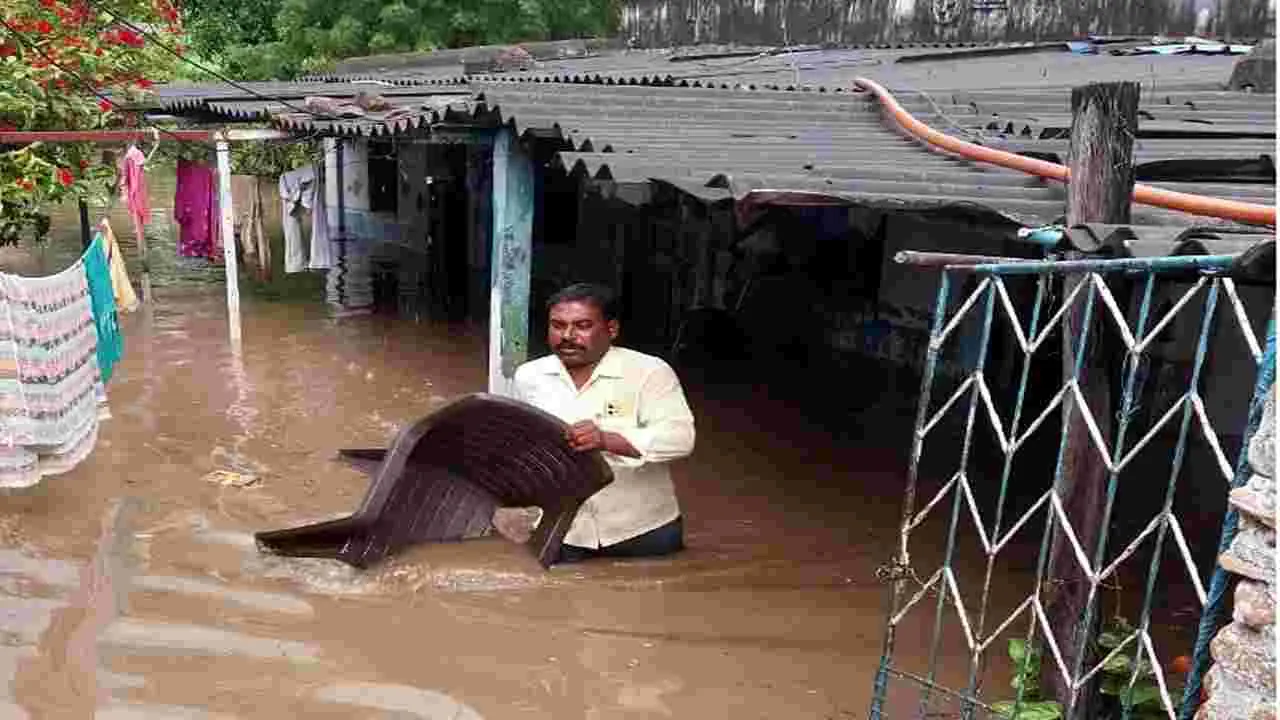 light rains: రాష్ట్రంలో నెలాఖరు వరకు వర్షాలు