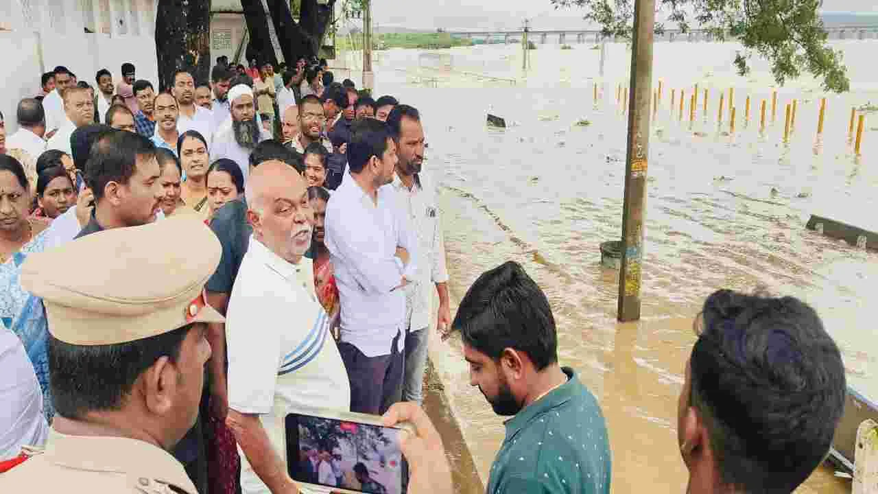 పోటెత్తిన గోదావరి