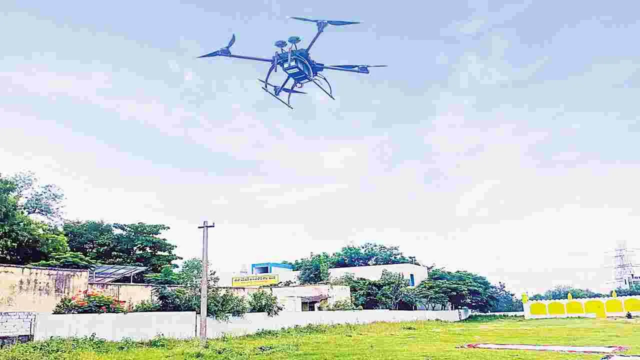 Survey Drones: భూముల సర్వేకు డ్రోన్లు