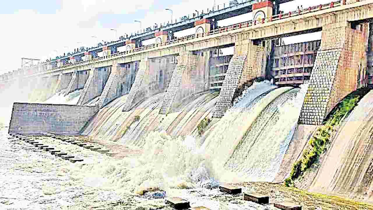 Srisailam Project: శ్రీశైలానికి పెరిగిన వరద