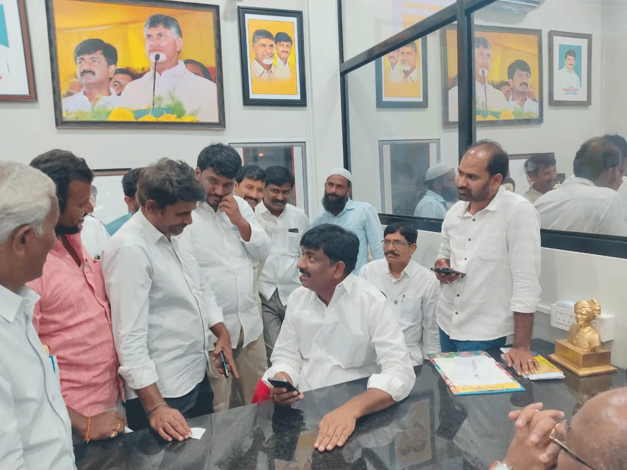 సమస్యల పరిష్కారానికే ప్రజాదర్బార్‌: బీటెక్‌ రవి