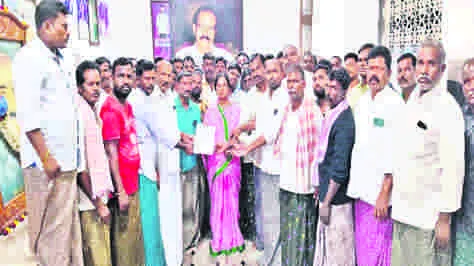 NASANAKOTA PEOPLE: ఆలయంలో దోపిడీపై విచారణ చేయించండి