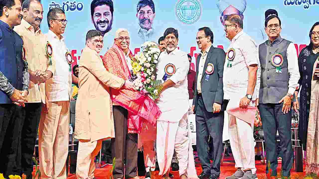 Teacher Awards: టీచర్ల సమస్యలను పరిష్కరిస్తాం: భట్టి 