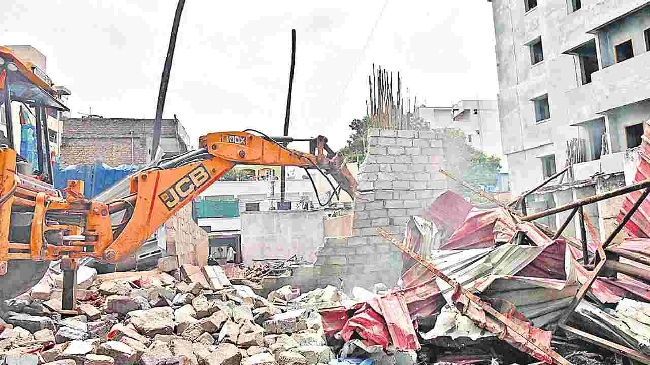 Buffer Zone: హిమాయత్‌సాగర్‌కు  హైడ్రా బుల్డోజర్లు!