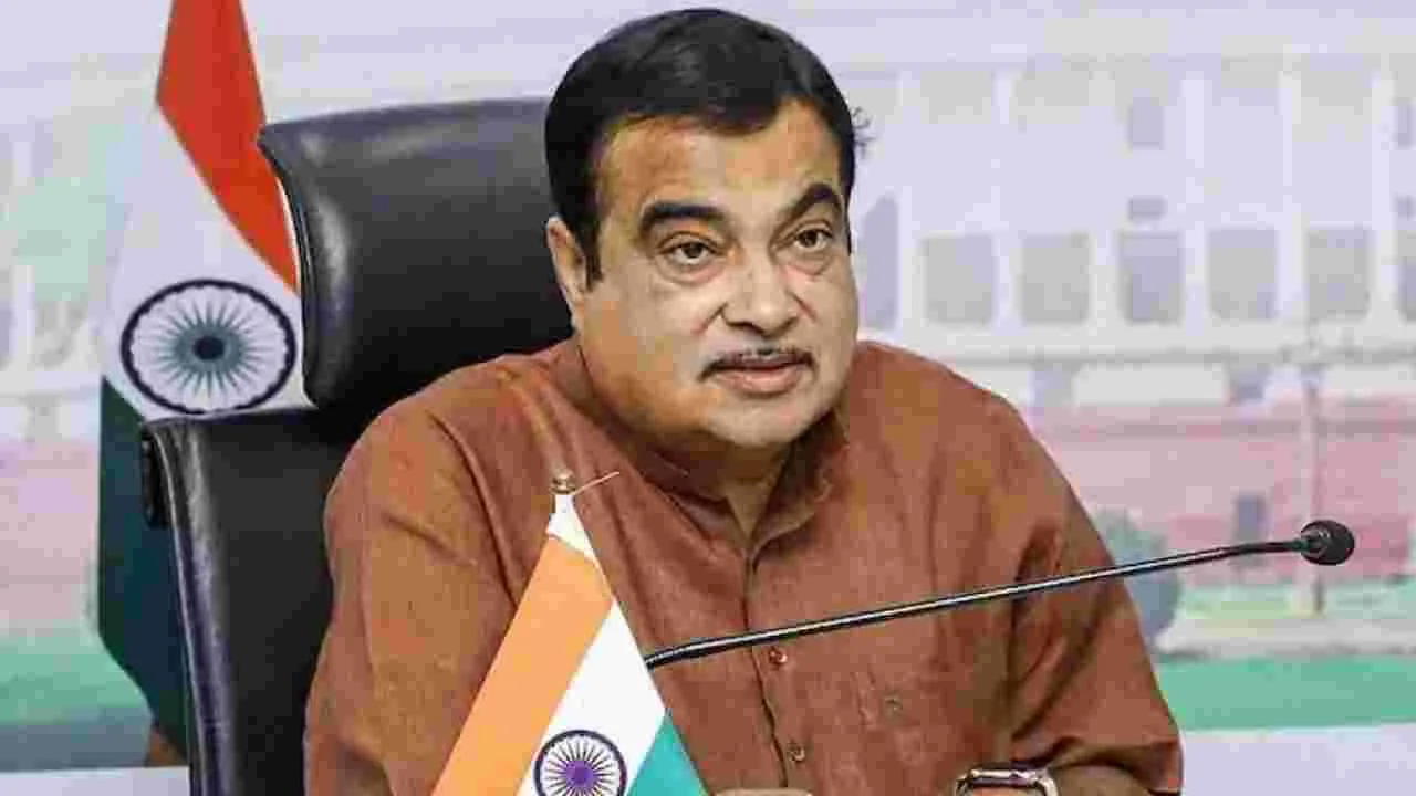 Nitin Gadkari: భూసేకరణ తర్వాతే ఆర్‌ఆర్‌ఆర్‌ నిర్మాణం