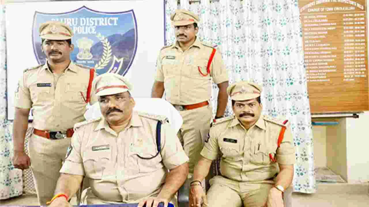 DSP Sravan Kumar: వివాహితపై అత్యాచారయత్నం చేసిన ముగ్గురి అరెస్టు..