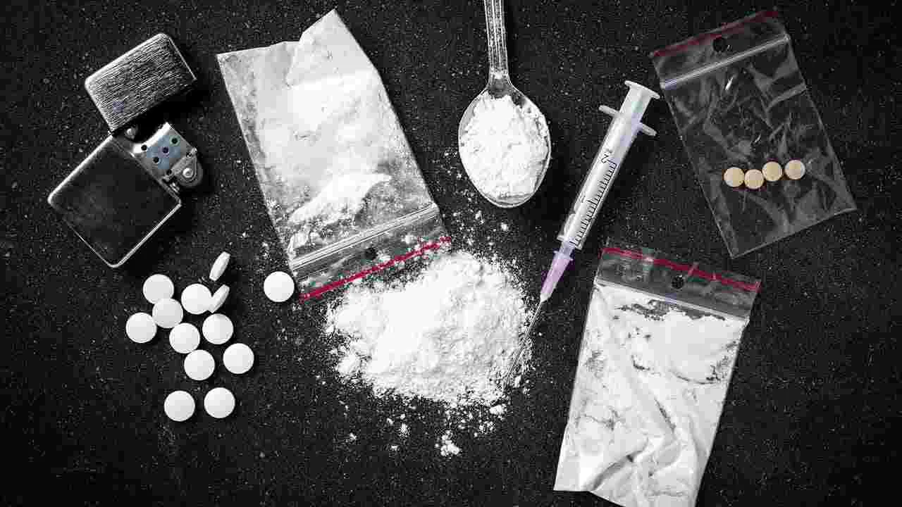 Drugs Case: హైదరాబాద్‌లో మరోసారి డ్రగ్స్ కలకలం..