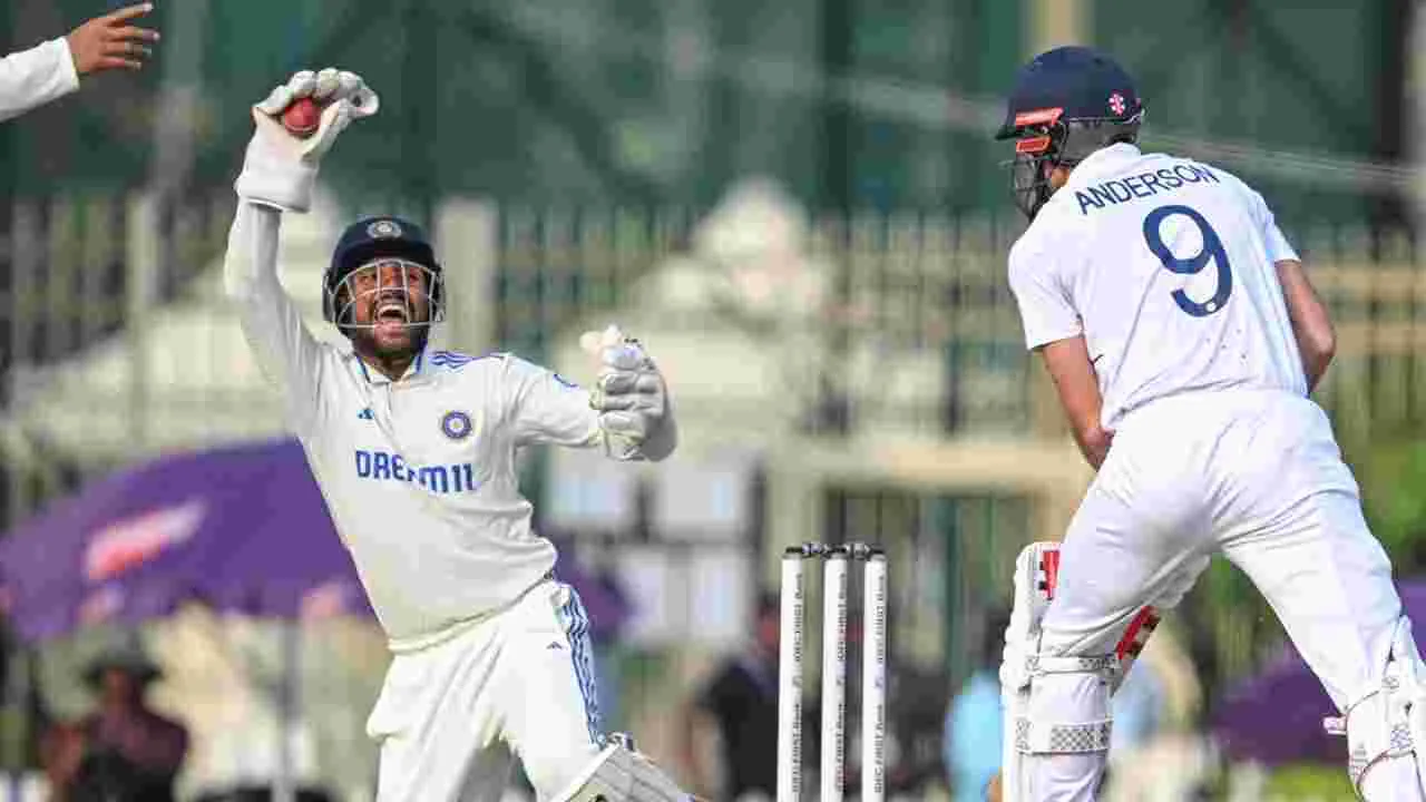 Duleep Trophy: దులీప్ ట్రోఫీలో ఇండియా బీ గ్రాండ్ విక్టరీ.. 76 పరుగుల తేడాతో ఓటమి