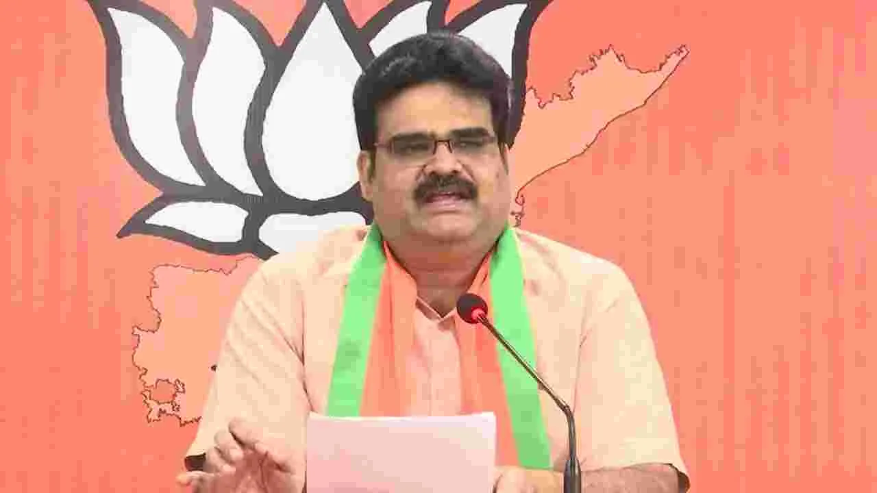 BJP Leader Lanka Dinakar: చంద్రబాబు ప్రకటించారు.. మోదీ సహకరించారు..