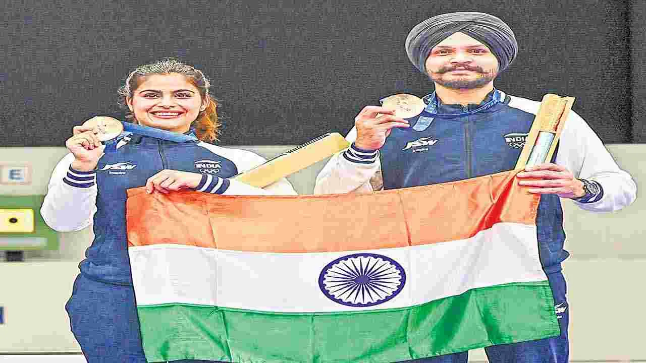 Paris Olympics : మను మానిత్వం