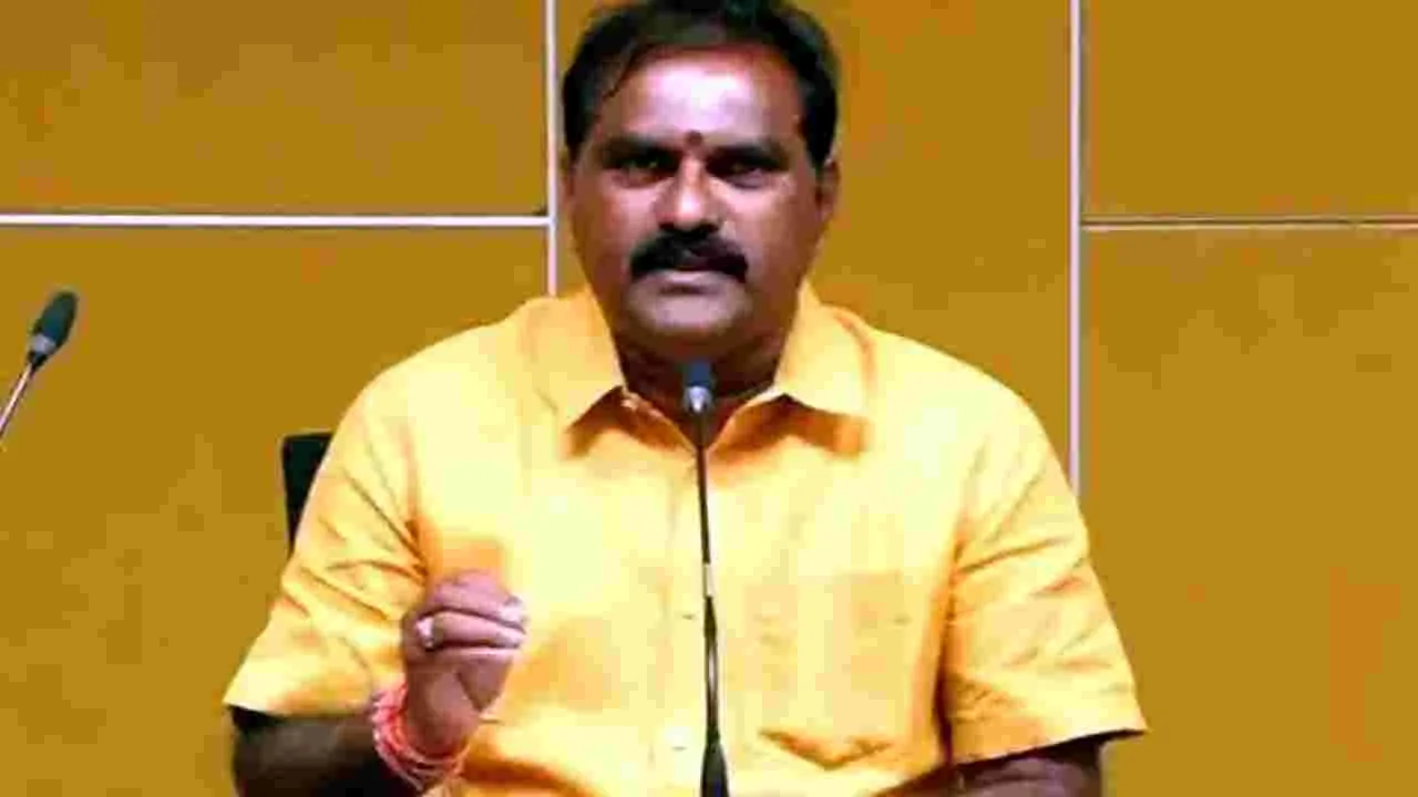 Minister Nimmala: కొంతమంది అధికారుల్లో ఇంకా వైసీపీ ప్రభుత్వ వాసనలు పోలేదు.. 