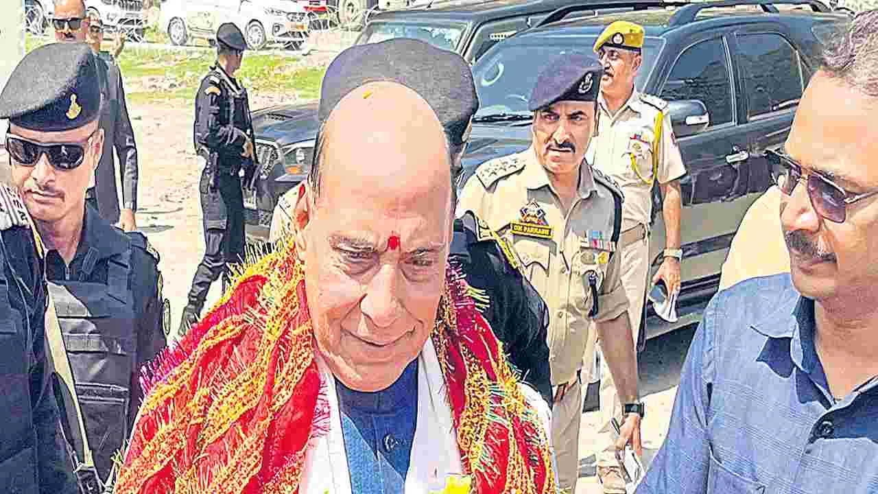 Rajnath Singh : పీవోకే ప్రజలారా.. భారత్‌లోకి రండి